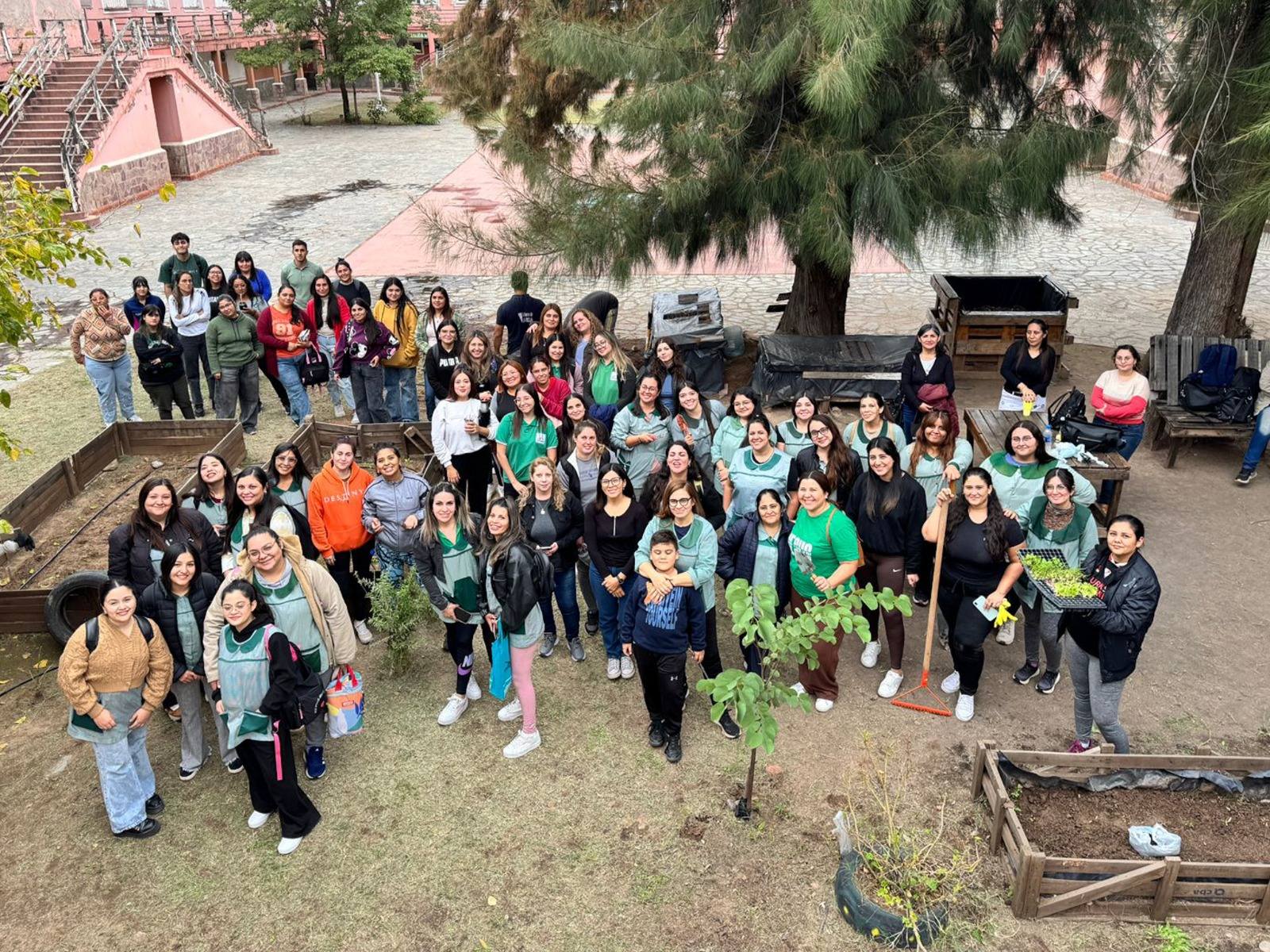 Sembrando conciencia en el Día de la Tierra